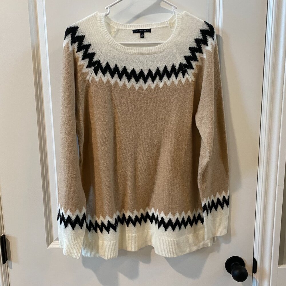Stacatto Tan, White and Black Zigzag Sweater, Crew Neck Size Medium - Picture 5 of 8